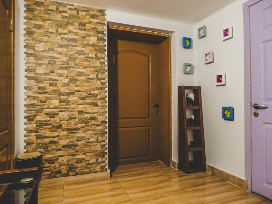 Top Center Studio 3 Sofia Luaran gambar